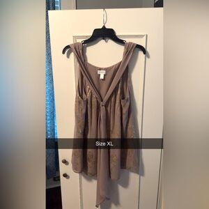 Elegant Sleeveless Top in Taupe and Gold